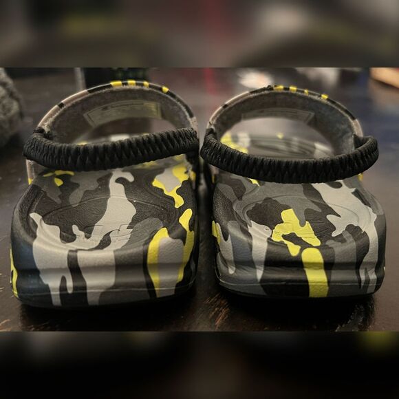 Champion | Toddler Slides | 4c - Picture 2 of 5